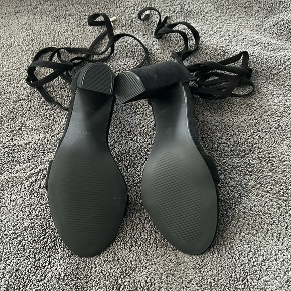 NWT Womens high heel tie up the leg - Picture 4 of 6